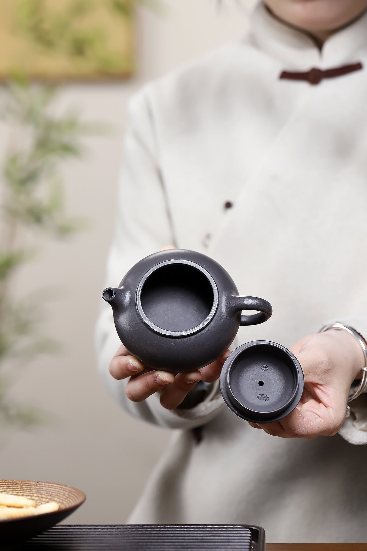 Hanjiang azure mud purple clay pot