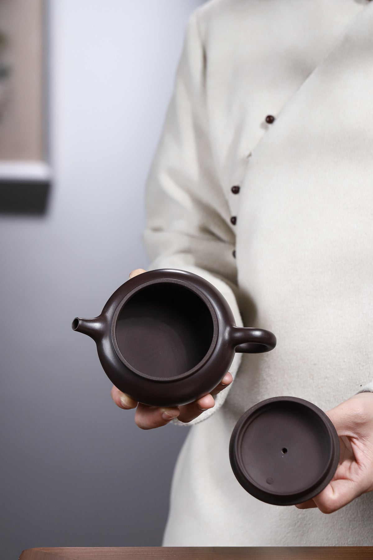 Fuqi Gulyun Zisha pot raw ore purple mud