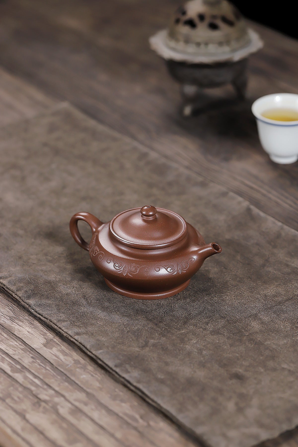 Virtual flat purple mud purple sand teapot