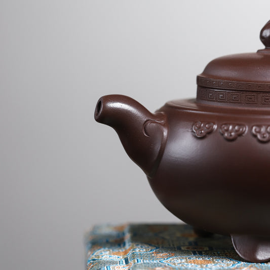 Yun Jian Ru Yi Yixing Teapot – Classic Zisha Teapot (330ml)