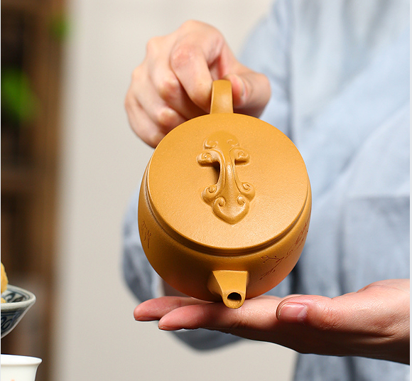Ruyi Hanwa Yixing Zisha Teapot 250ml raw ore purple sand