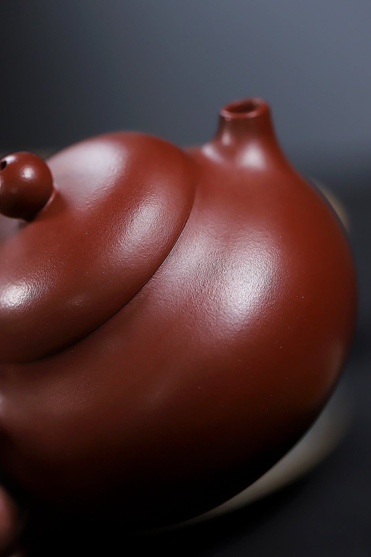 Wendan-Shaped Zisha Teapot in Red Bipi Clay, 130 ml