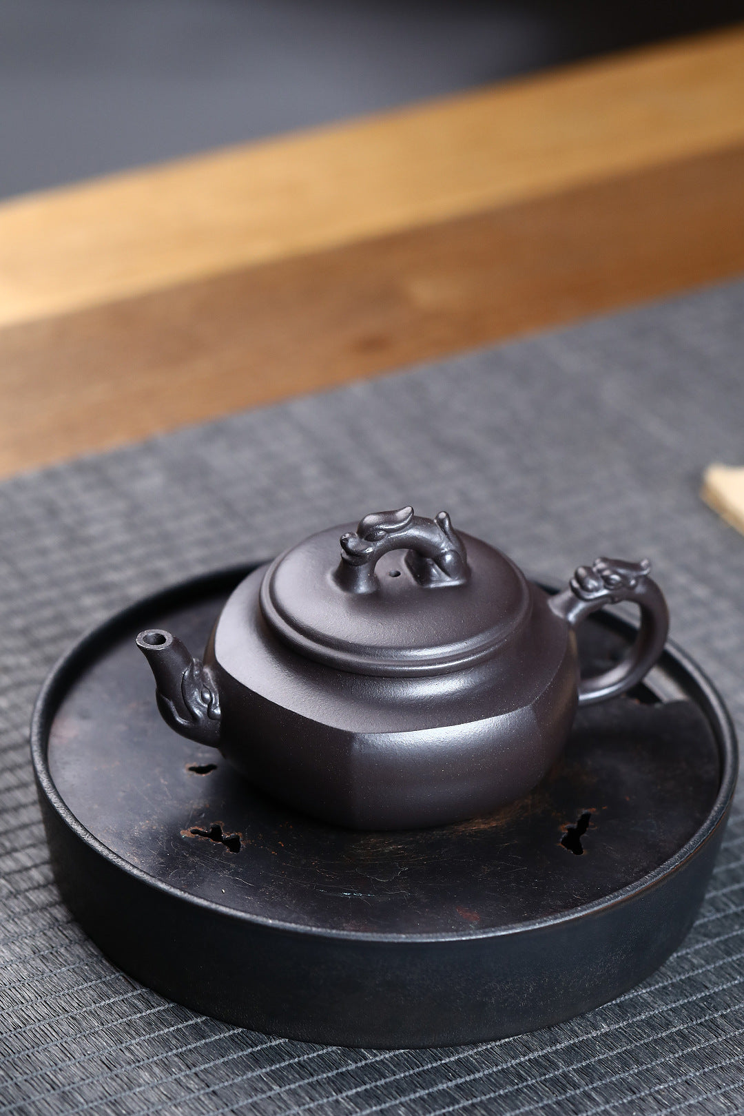 Liufang Longyun Yixing Zisha Teapot 250ml Raw Ore Black Mud