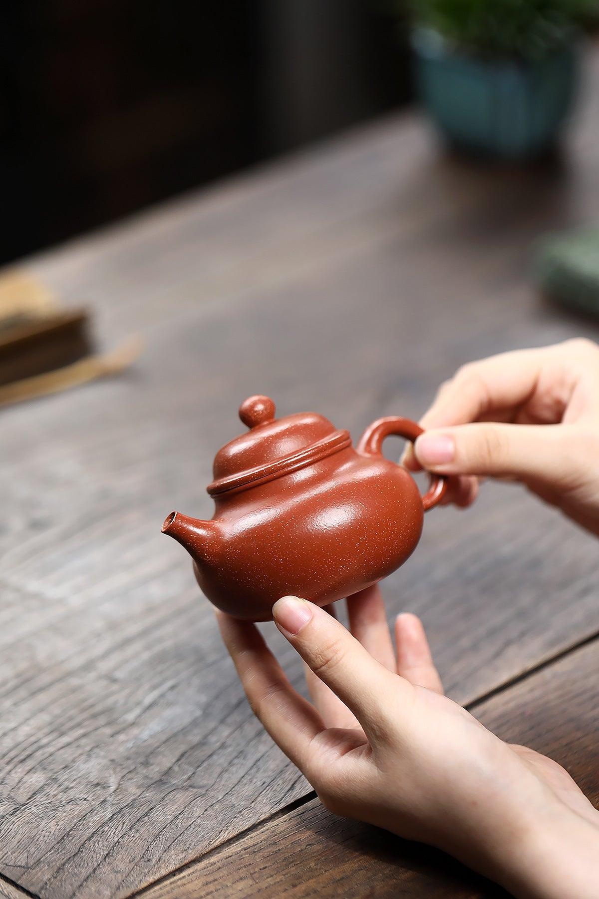 Rongtian Teapot in Jiangpo Clay, 170 ml