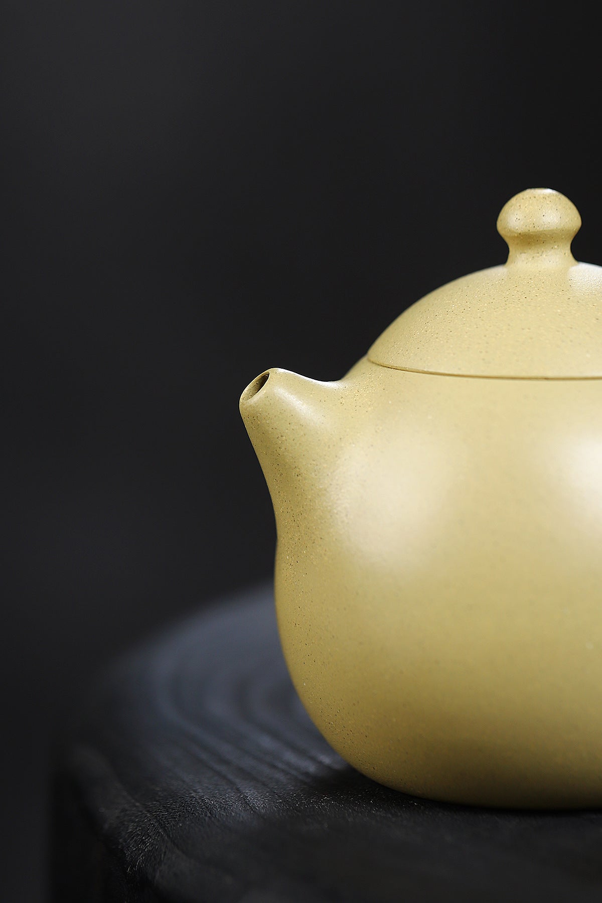 Dragon Egg Zisha Teapot in Benshan Green Clay, 250 ml