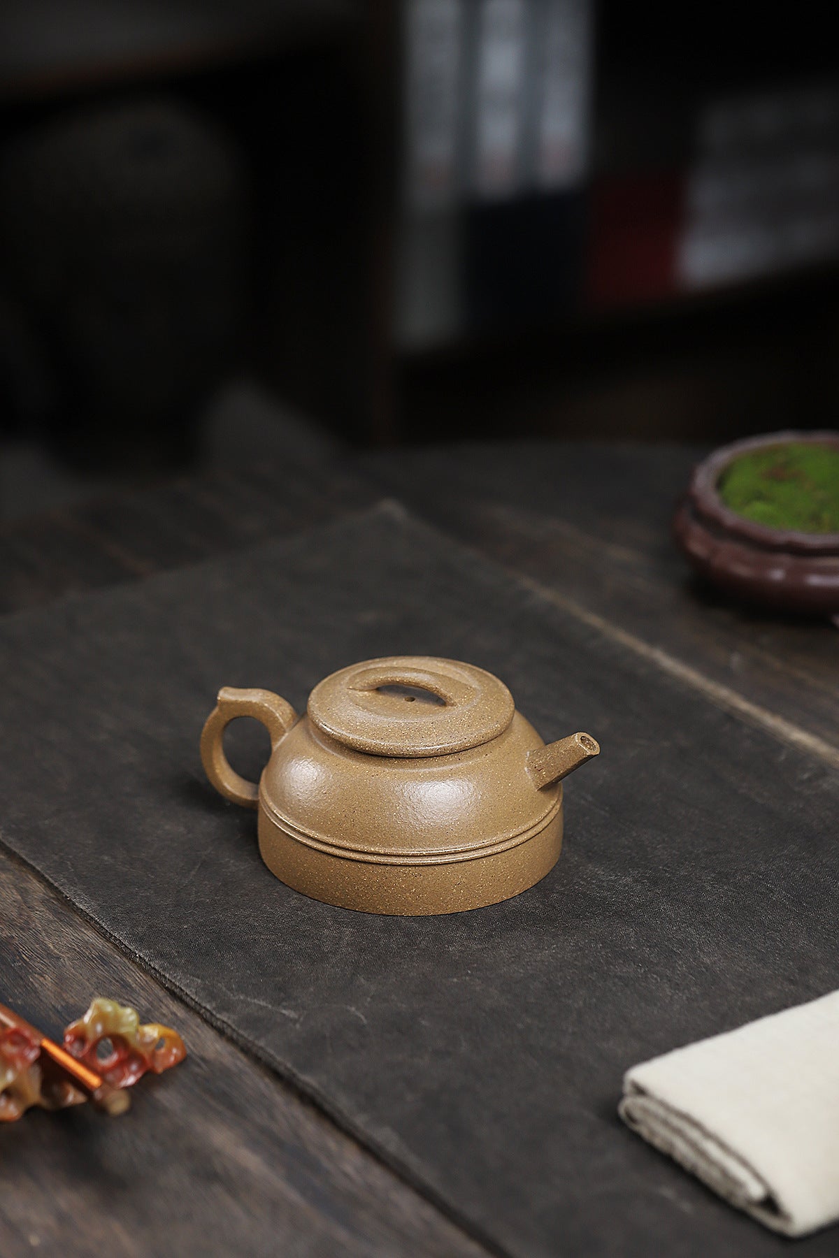 Shuangxian Yunhua Zisha Teapot, Old Duanni Clay, 180 ml