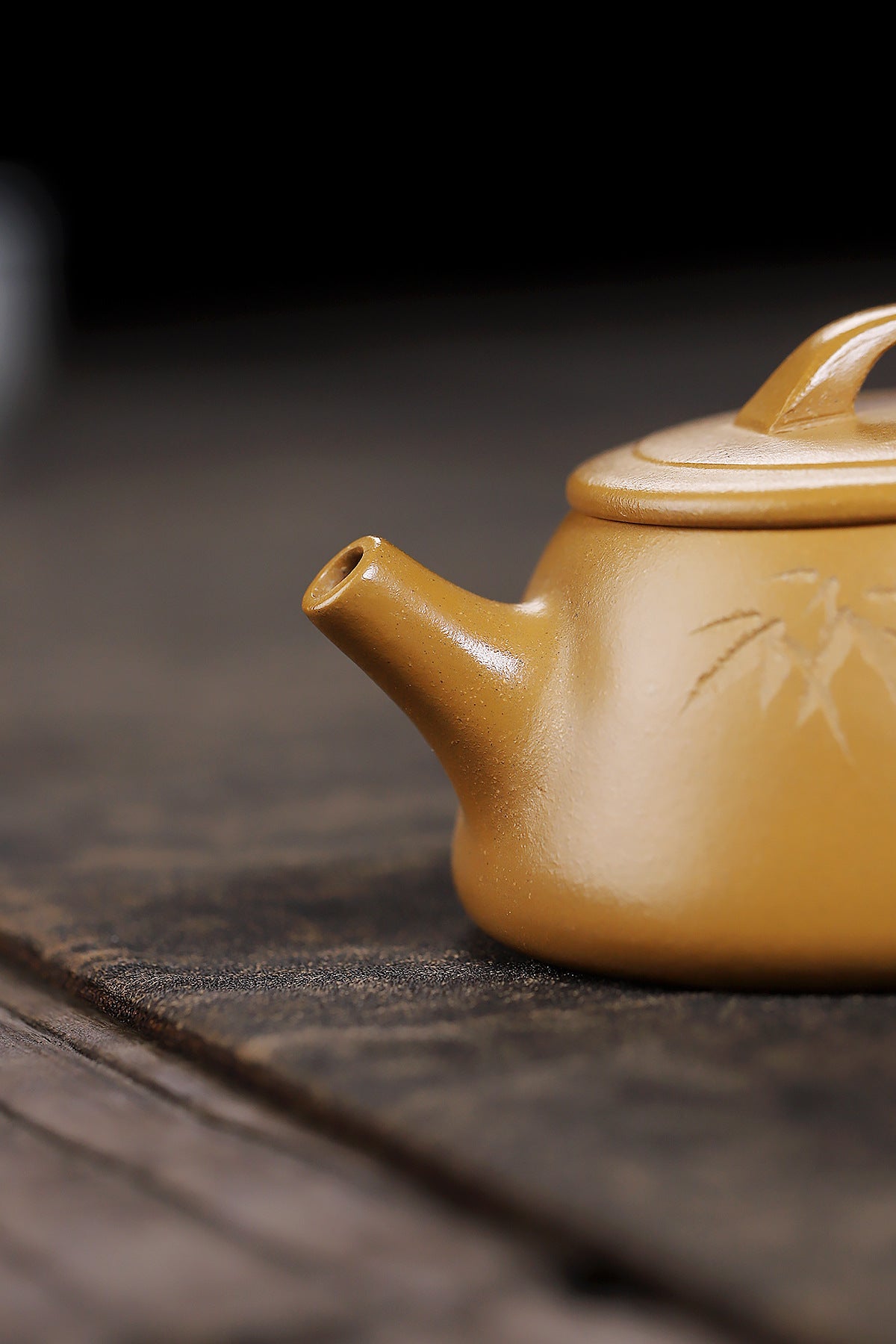 Flat-covered stone scoop gold section mud purple clay pot