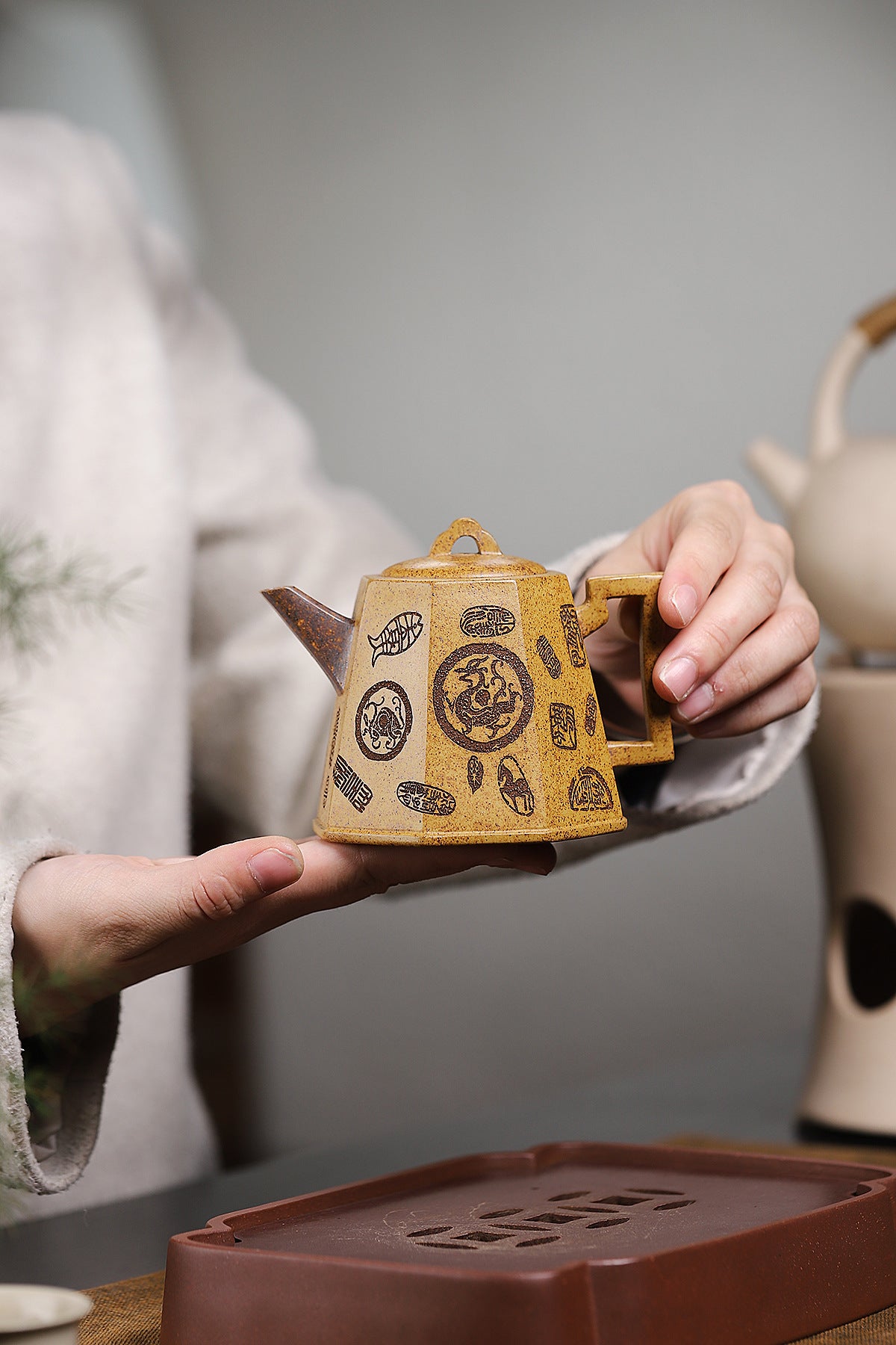 Fanggu Teapot in High-Fired Duanni Clay, 250 ml
