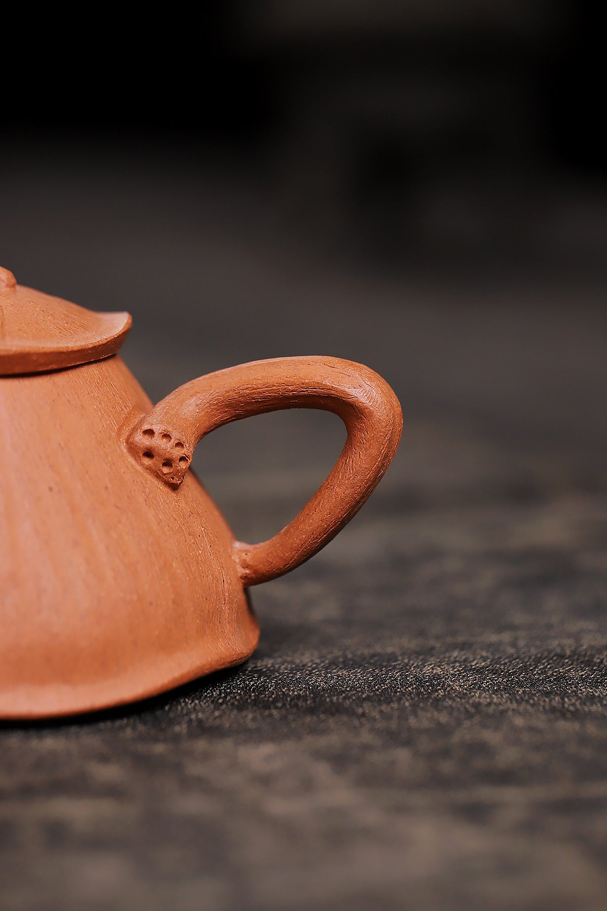 Lotus pod pot yellow downhill purple sand teapot