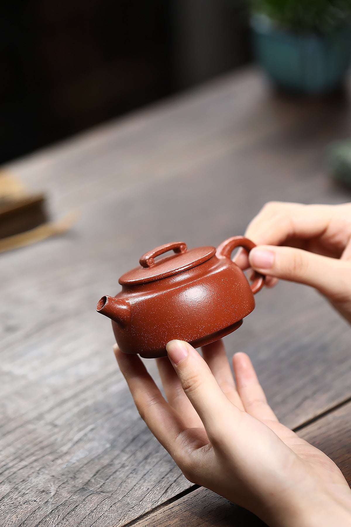 Ruyi Dezhong, downhill mud purple clay pot
