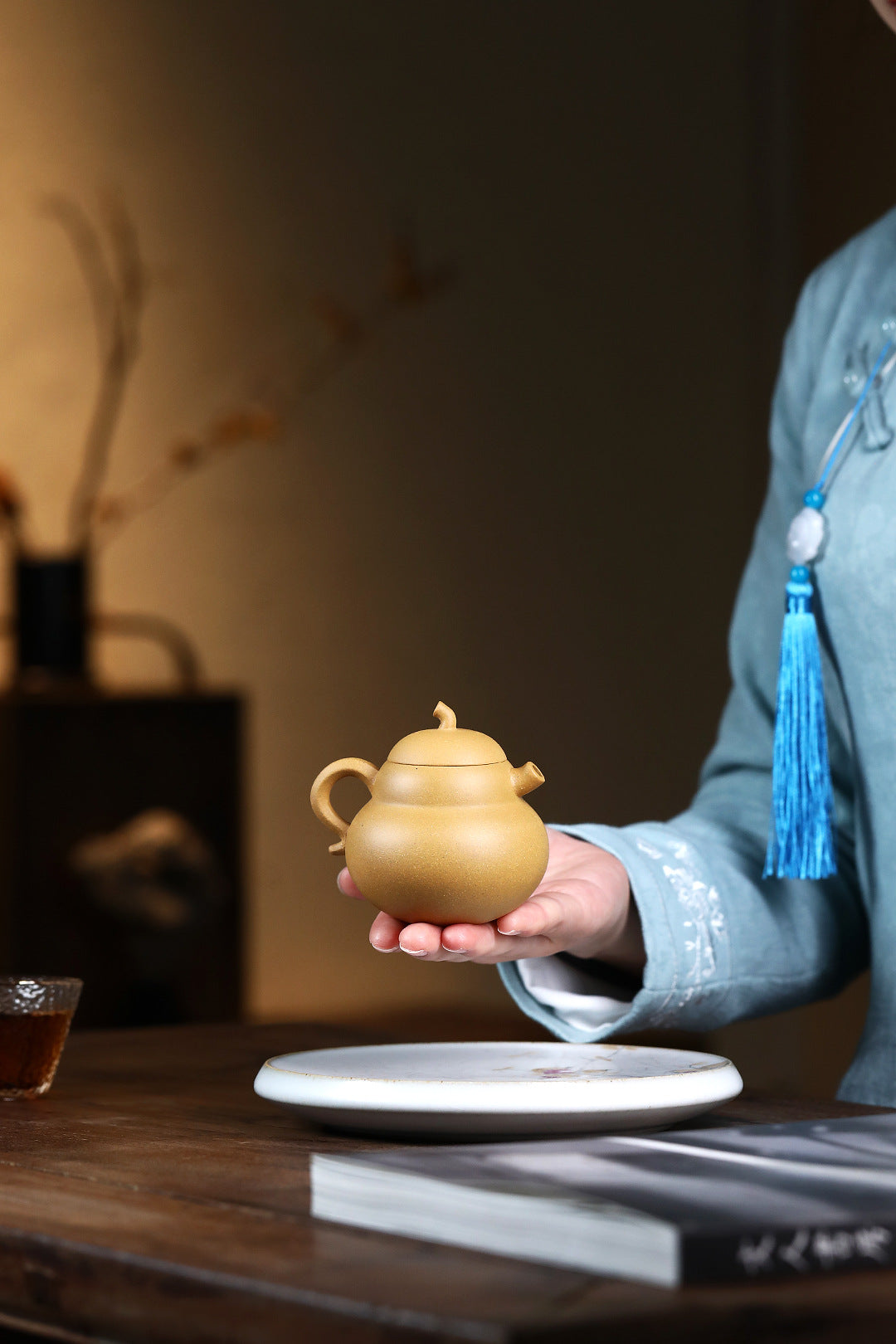 Hulu Gourd Teapot in Duanni Clay, 150 ml