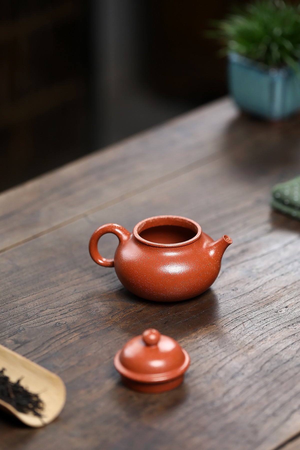 Rongtian Teapot in Jiangpo Clay, 170 ml