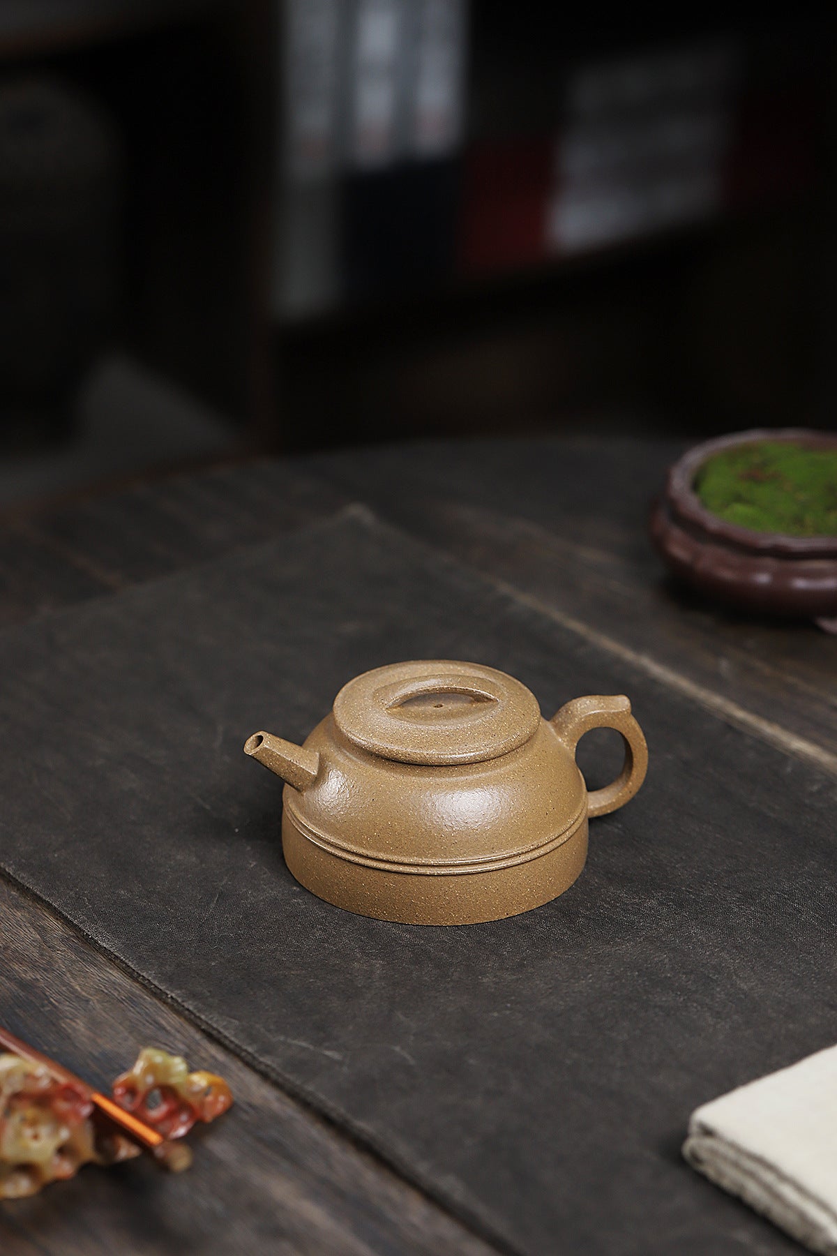 Shuangxian Yunhua Zisha Teapot, Old Duanni Clay, 180 ml