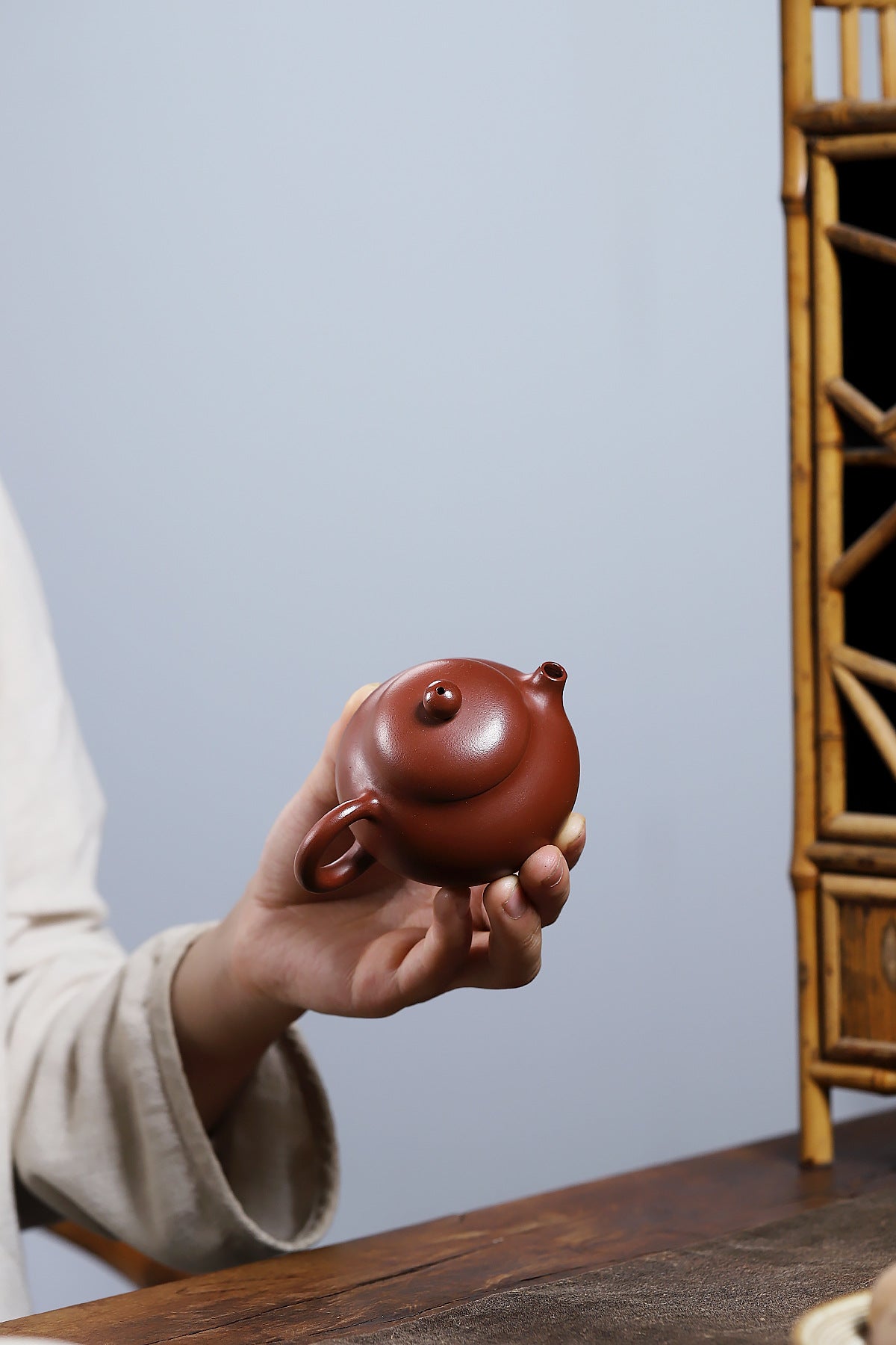 Wendan-Shaped Zisha Teapot in Red Bipi Clay, 130 ml