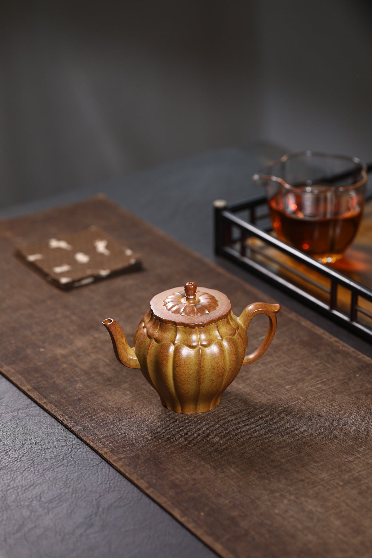 Gaolinghua Yixing Zisha Teapot, Duan Clay, 250 ml