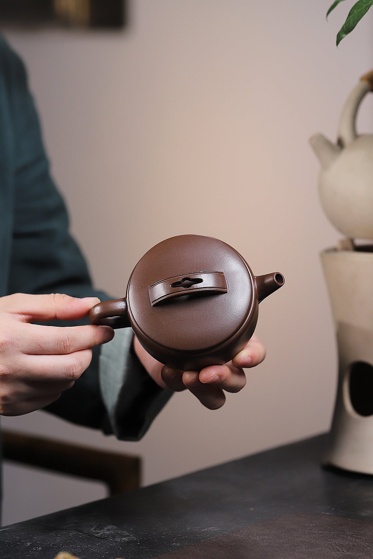 Hanwa Zisha Teapot in Jiangpo Clay, 150 ml