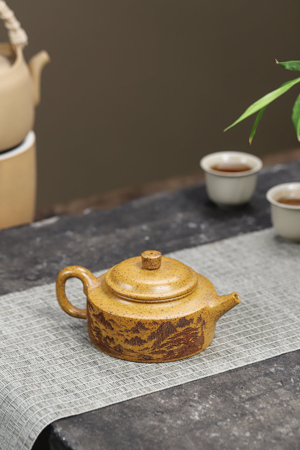 Zhoupan Zisha Teapot in High-Fired Duanni Clay, 240 ml