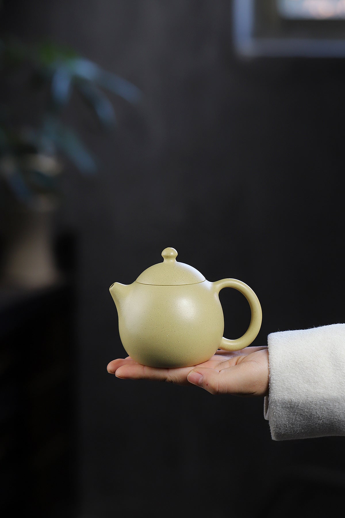 Dragon Egg Zisha Teapot in Benshan Green Clay, 250 ml