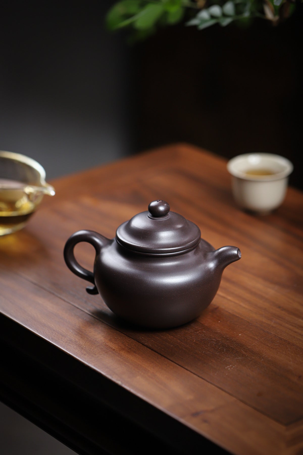 Lianzi Purple Clay Teapot 280 ml