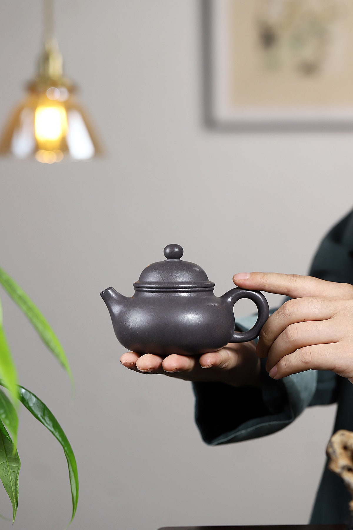 Rongtian Dezhong Teapot in Tianqing Zisha Clay, 180 ml
