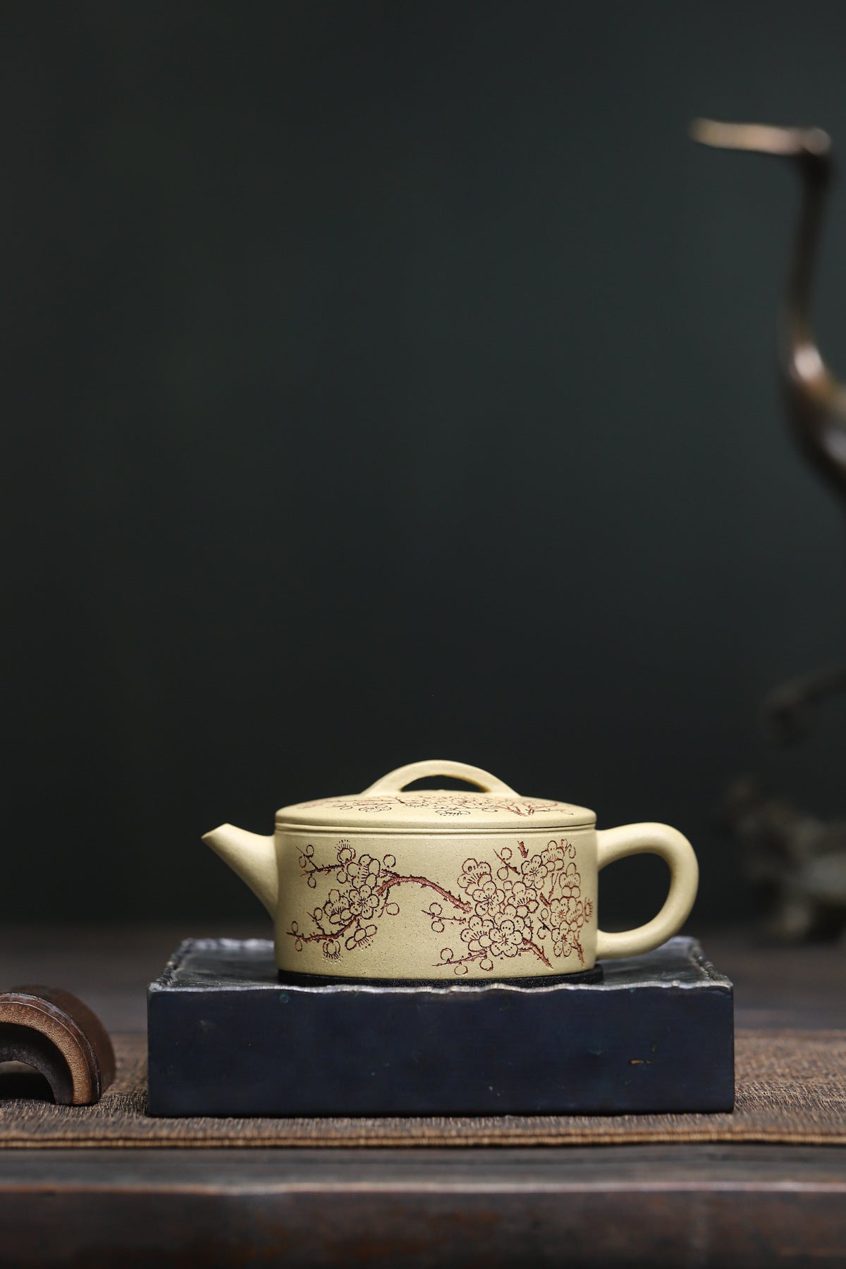 Plum Blossom Hanwa Zisha Teapot, Jiangpo Clay, 170 ml