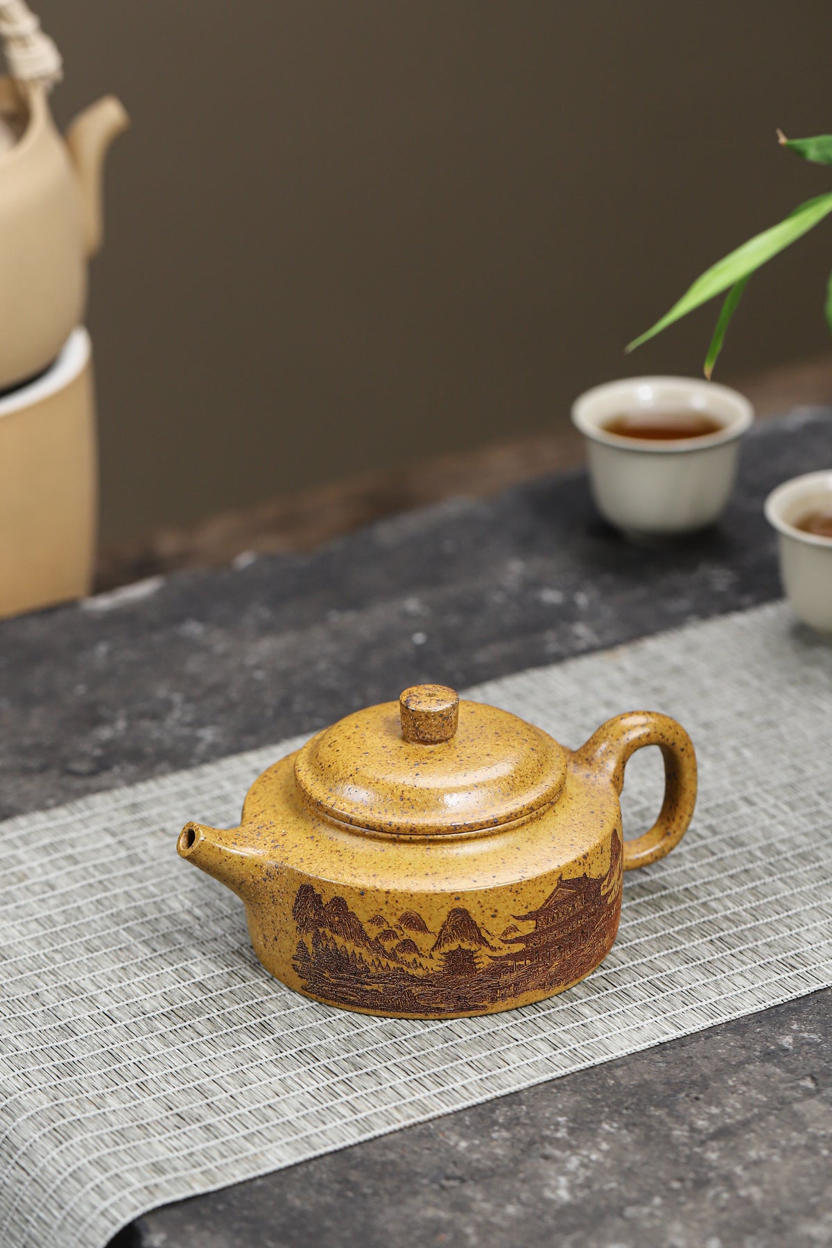 Zhoupan Zisha Teapot in High-Fired Duanni Clay, 240 ml