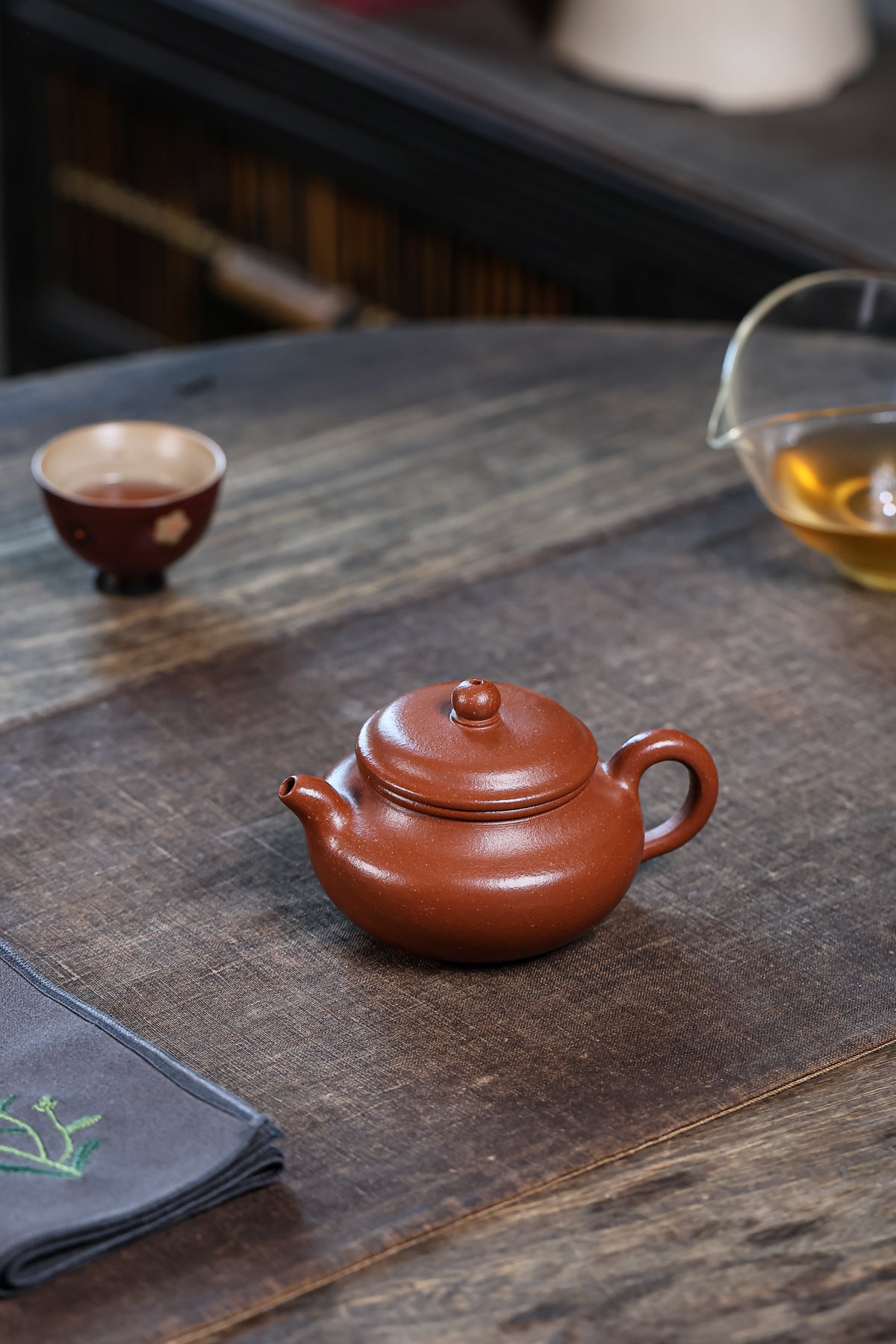 Fanggu Teapot in Jiangpo Zisha Clay, 130 ml