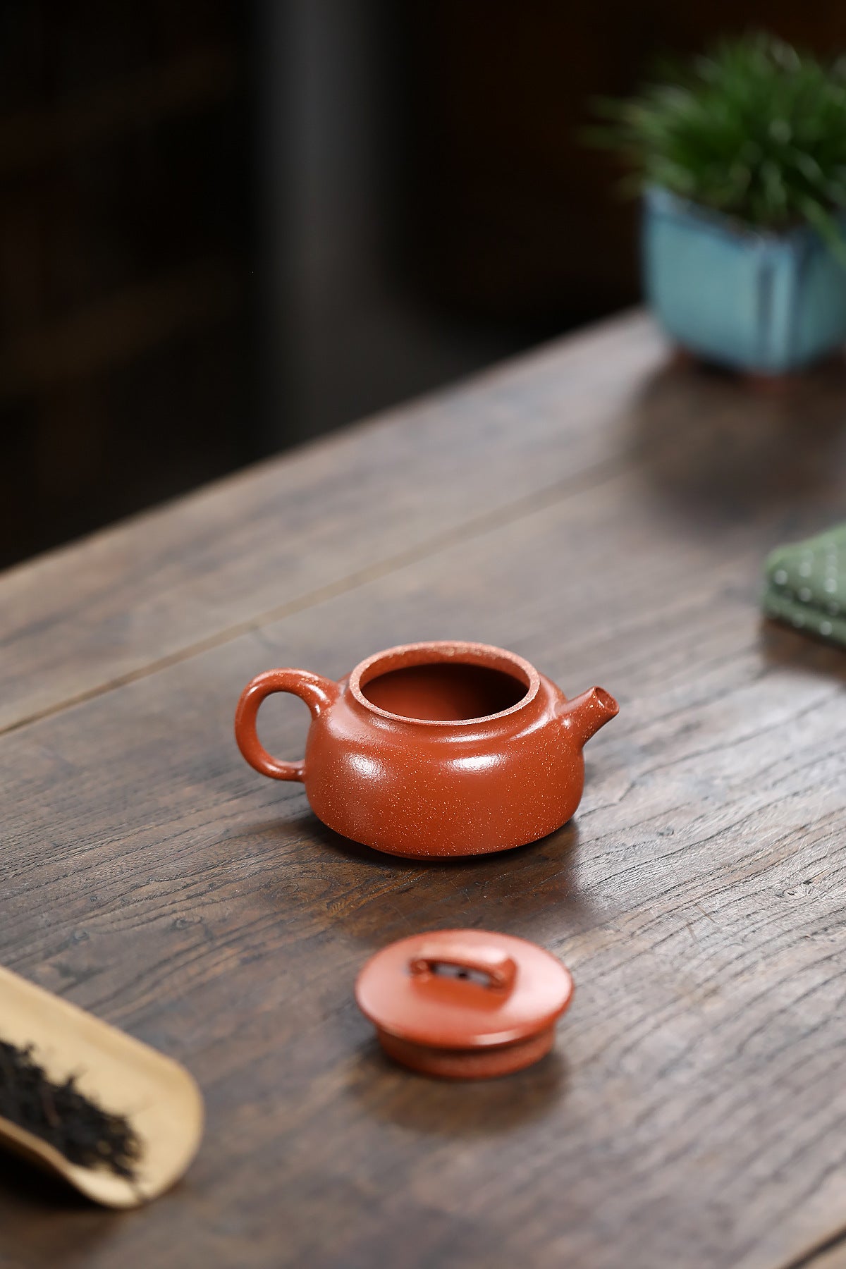 Ruyi Dezhong Yixing Zisha Teapot 130ml Jiangpo Ni Clay
