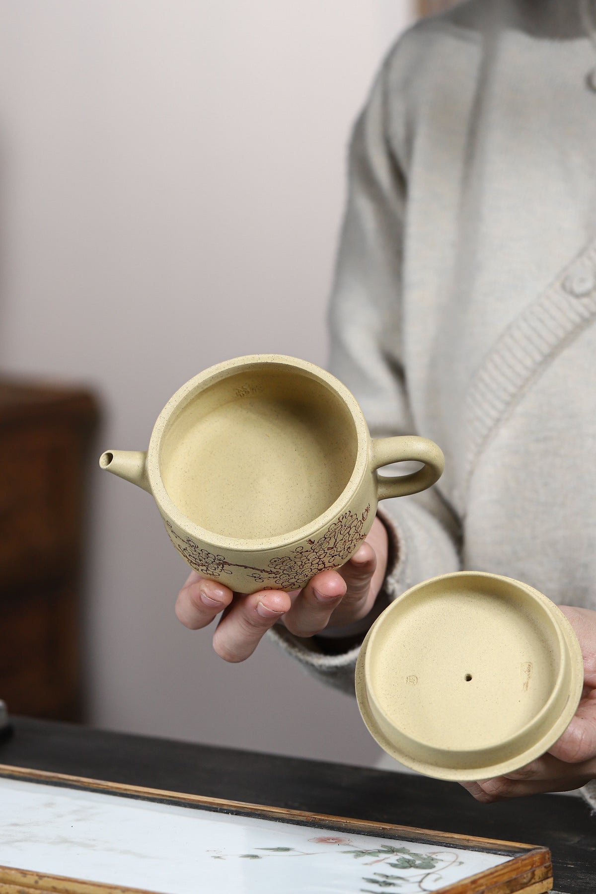 Plum Blossom Hanwa Zisha Teapot, Jiangpo Clay, 170 ml