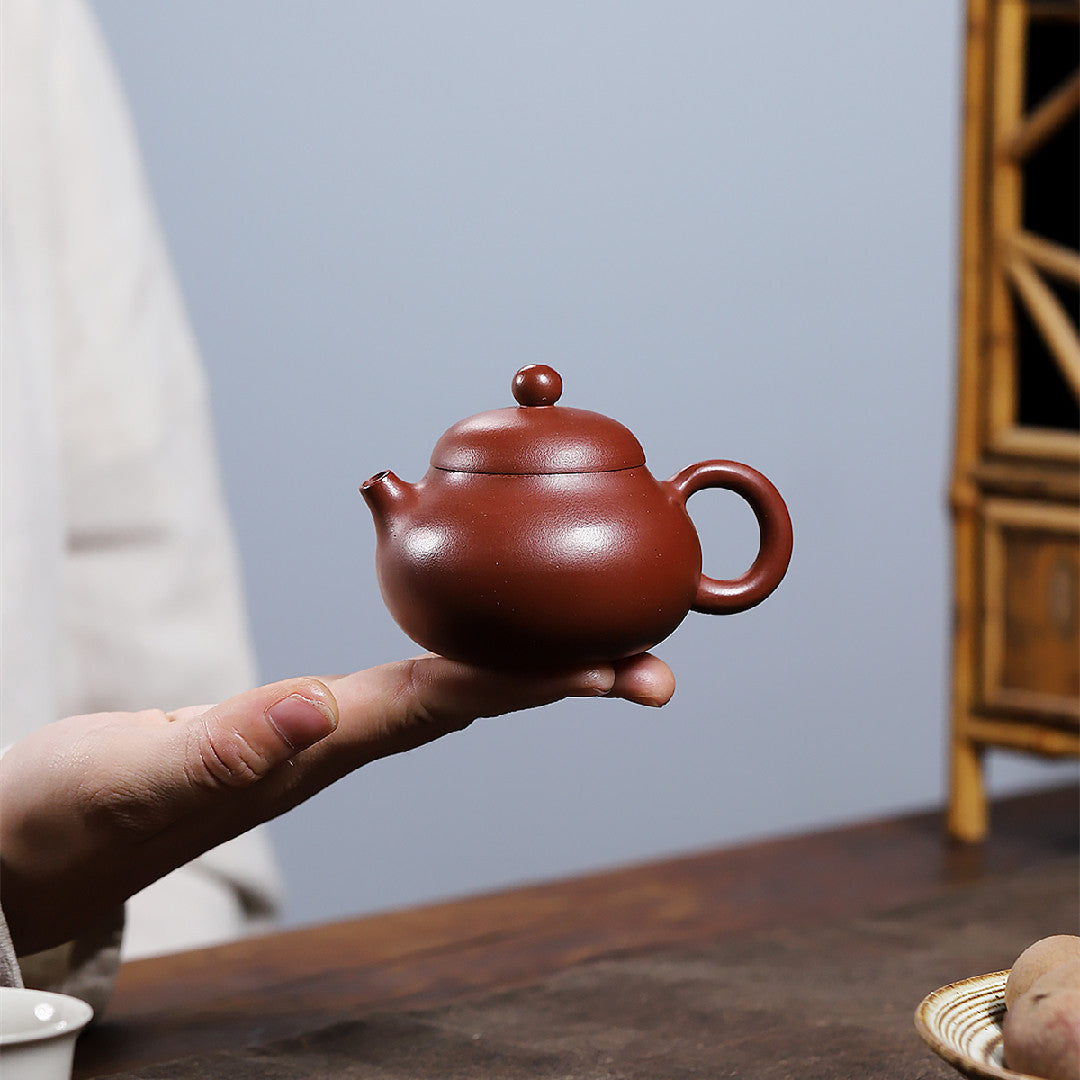 Wendan-Shaped Zisha Teapot in Red Bipi Clay, 130 ml