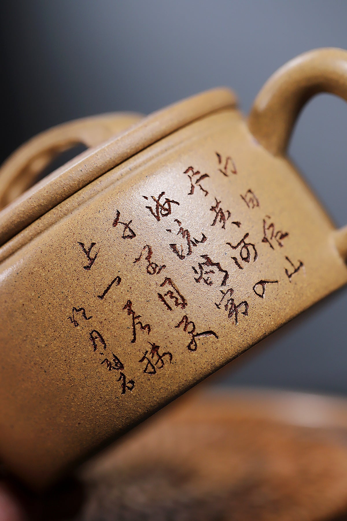 Carved Zisha Teapot “HanWa” Style – 180ml, Five-Color Segment Clay, Traditional Chinese Tea Pot