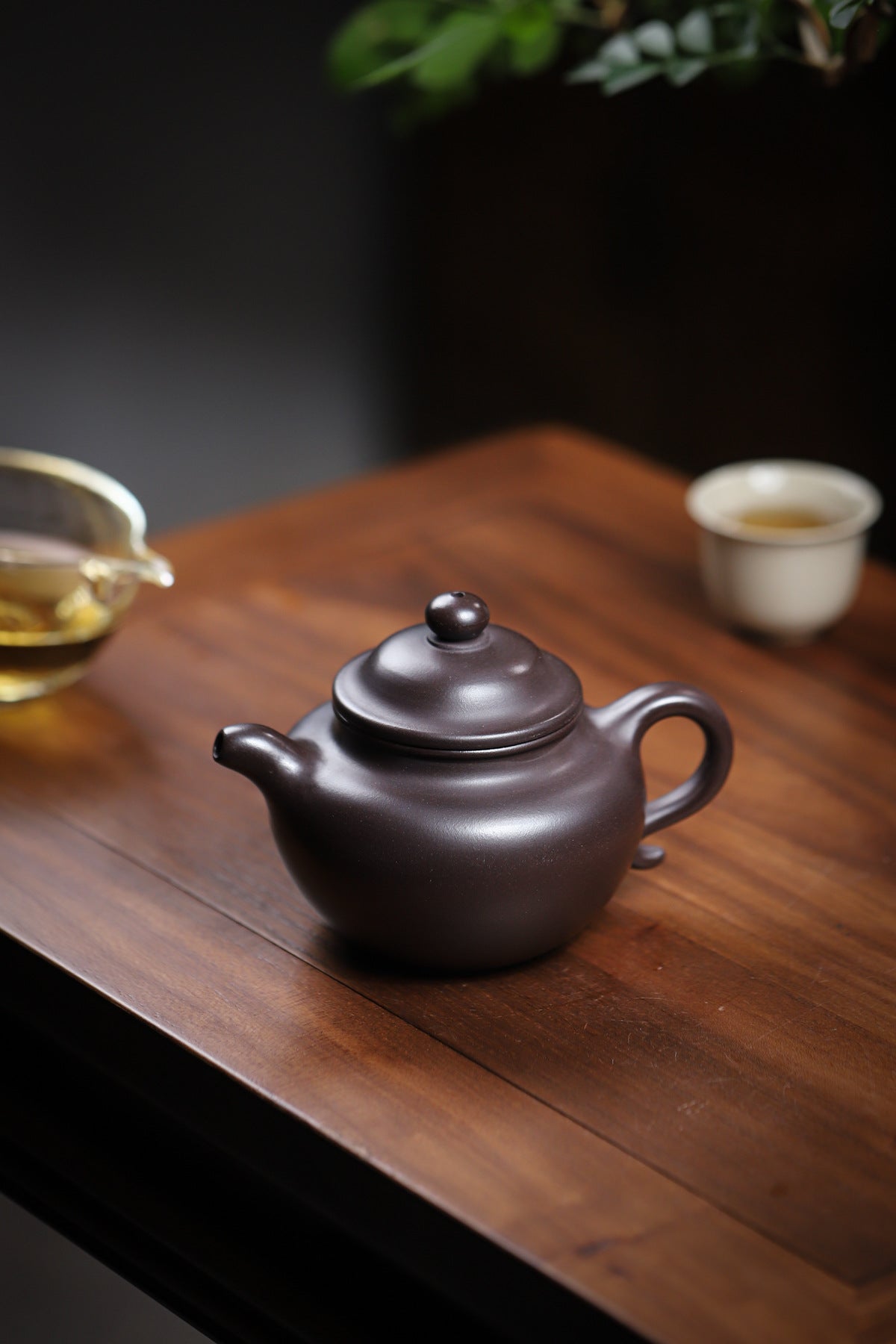 Lianzi Purple Clay Teapot 280 ml