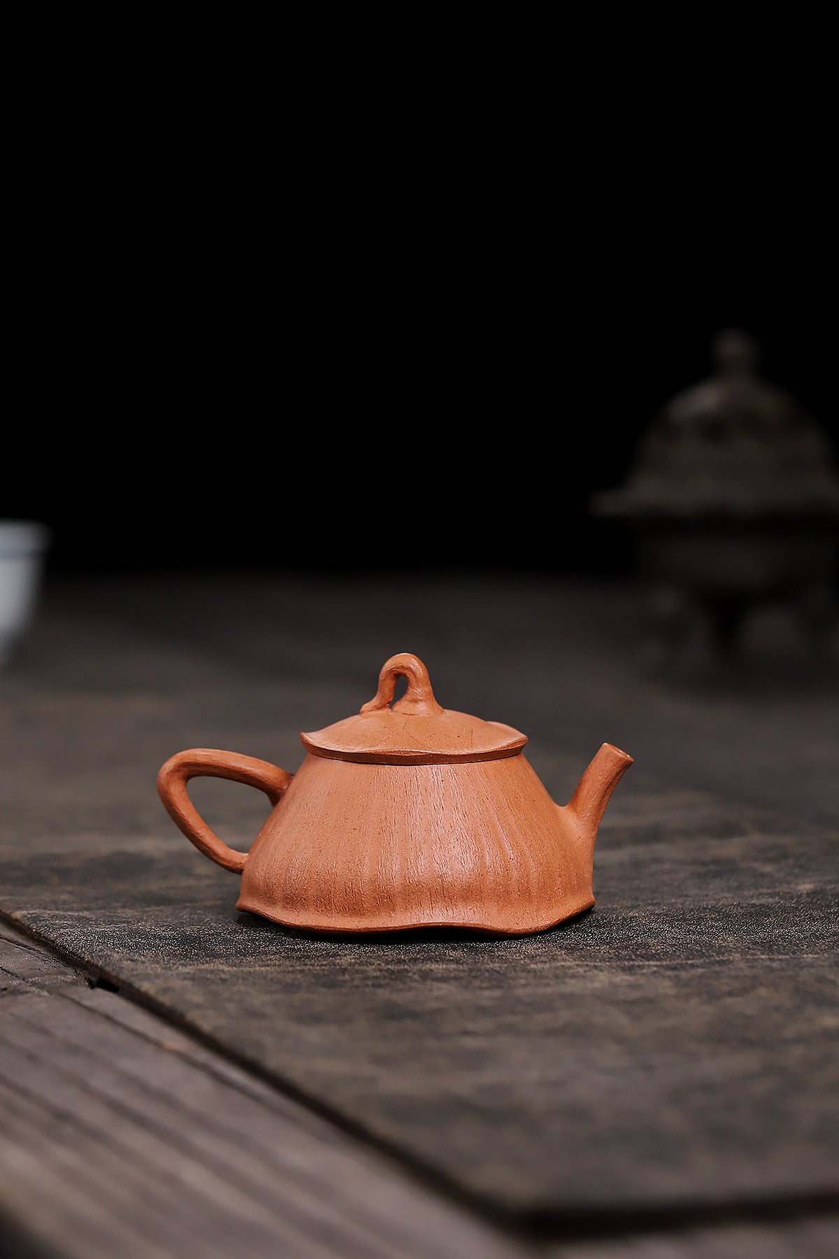 Lotus pod pot yellow downhill purple sand teapot