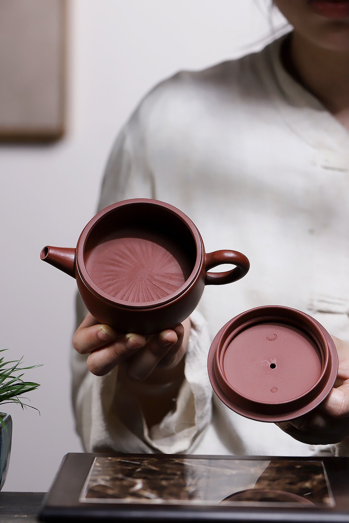 Hanwa Zisha Clay Teapot, Original Hongpilon Clay, 200 ml