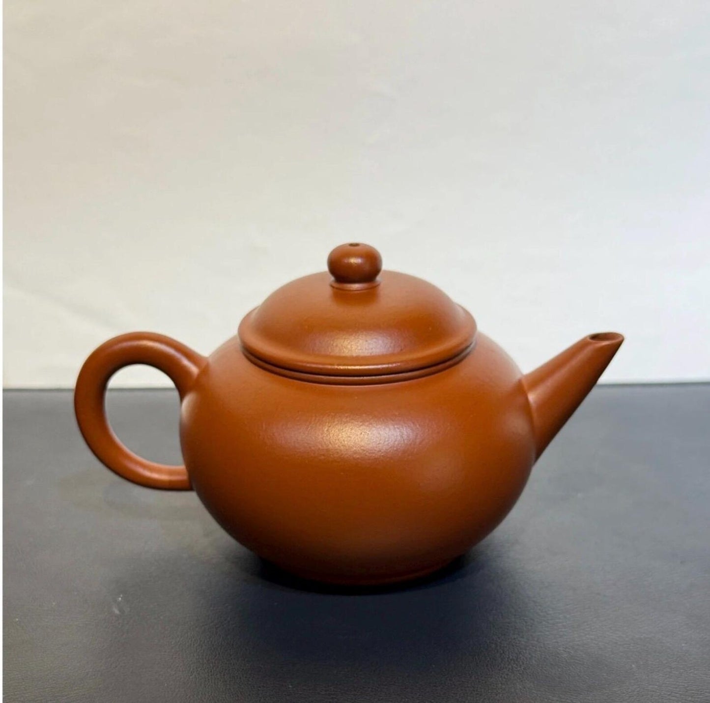 Handmade Yixing Zhuni Teapot – 160cc Shui Ping Zisha Clay Gongfu Tea Ceremony